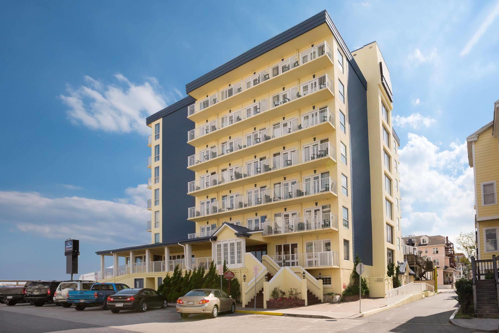 Howard Johnson Plaza By Wyndham Ocean City Oceanfront Exterior foto